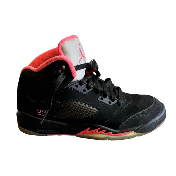 Jordan Women's Black and Red Athletic Shoes - Picture 1 of 5
